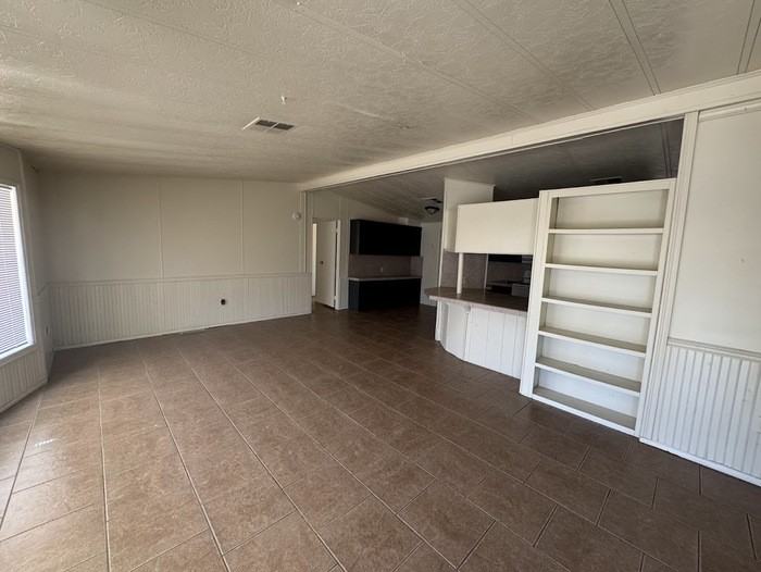6810 W Greenway Rd - Photo 3 of 18