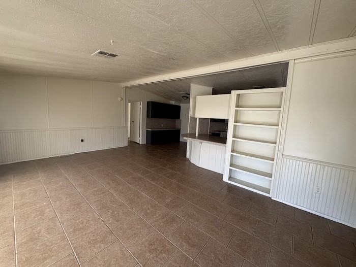 6810 W Greenway Rd - Photo 4 of 18