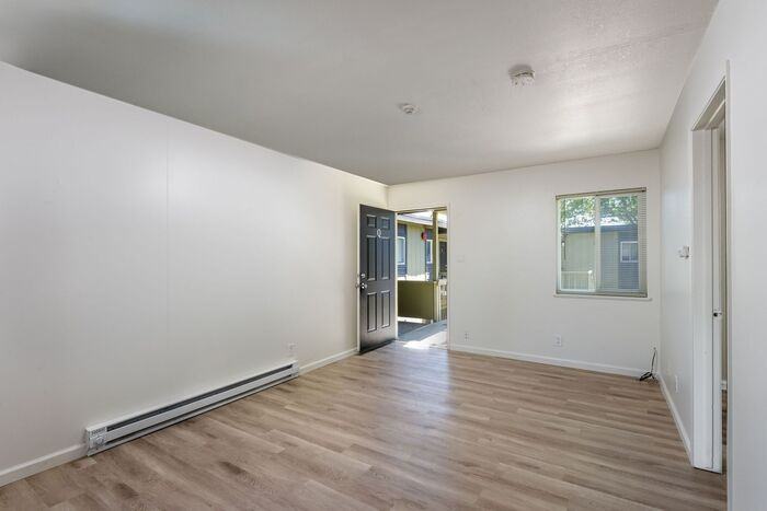 2265 Mcbride Ln #Q - Photo 4 of 14