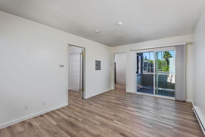 2265 Mcbride Ln #Q - Photo 6 of 14