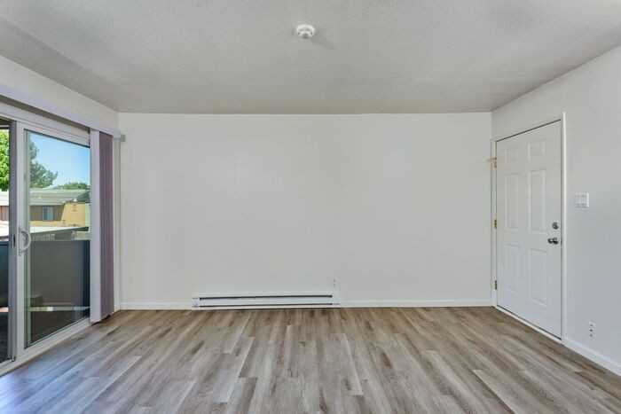 2265 Mcbride Ln #Q - Photo 7 of 14