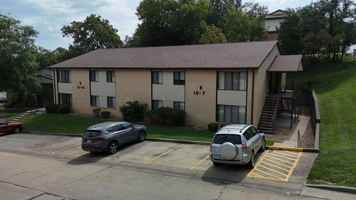 featured image of 405 Clayton Dr #28