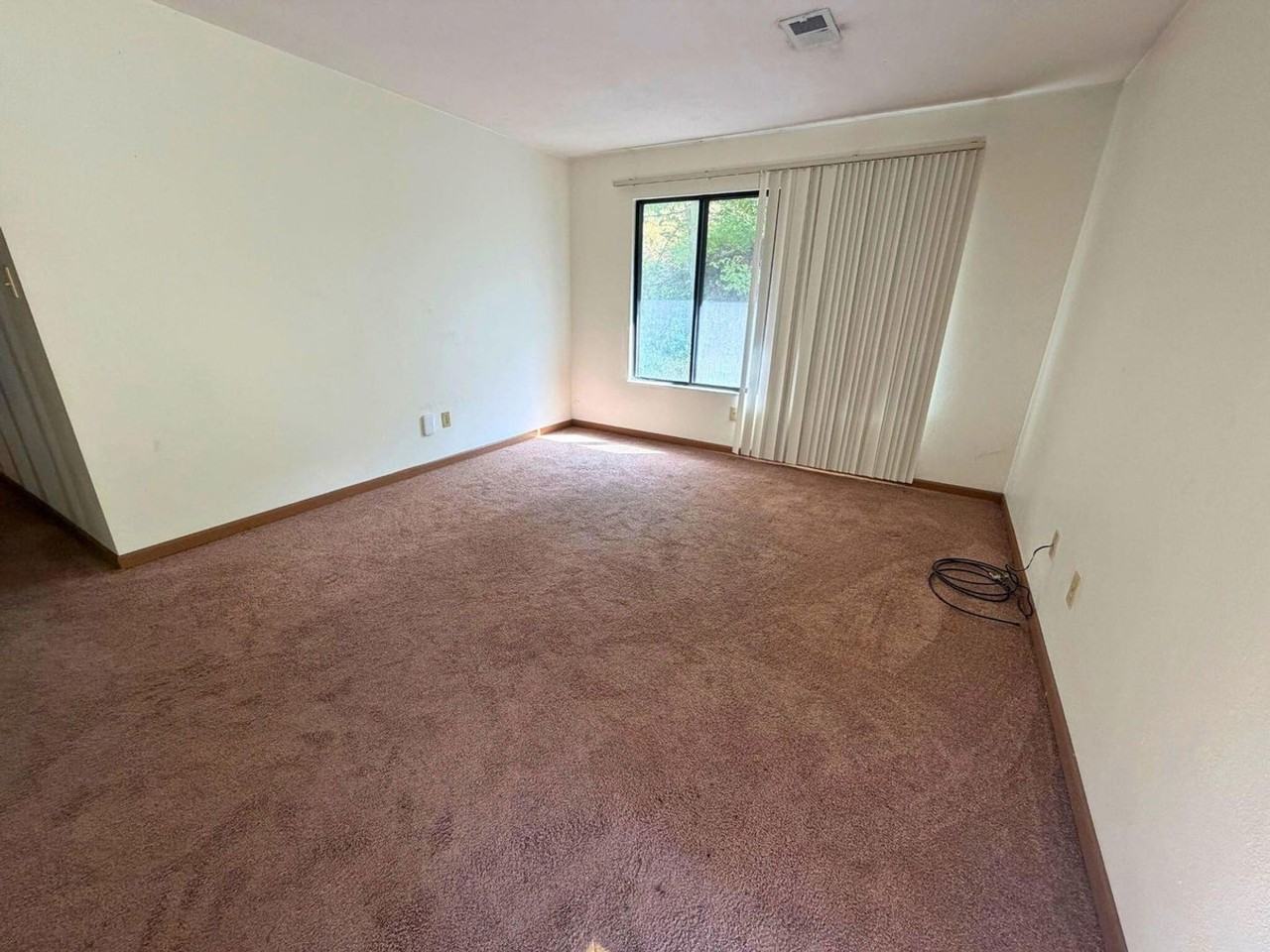 405 Clayton Dr #28 - Photo 2 of 25
