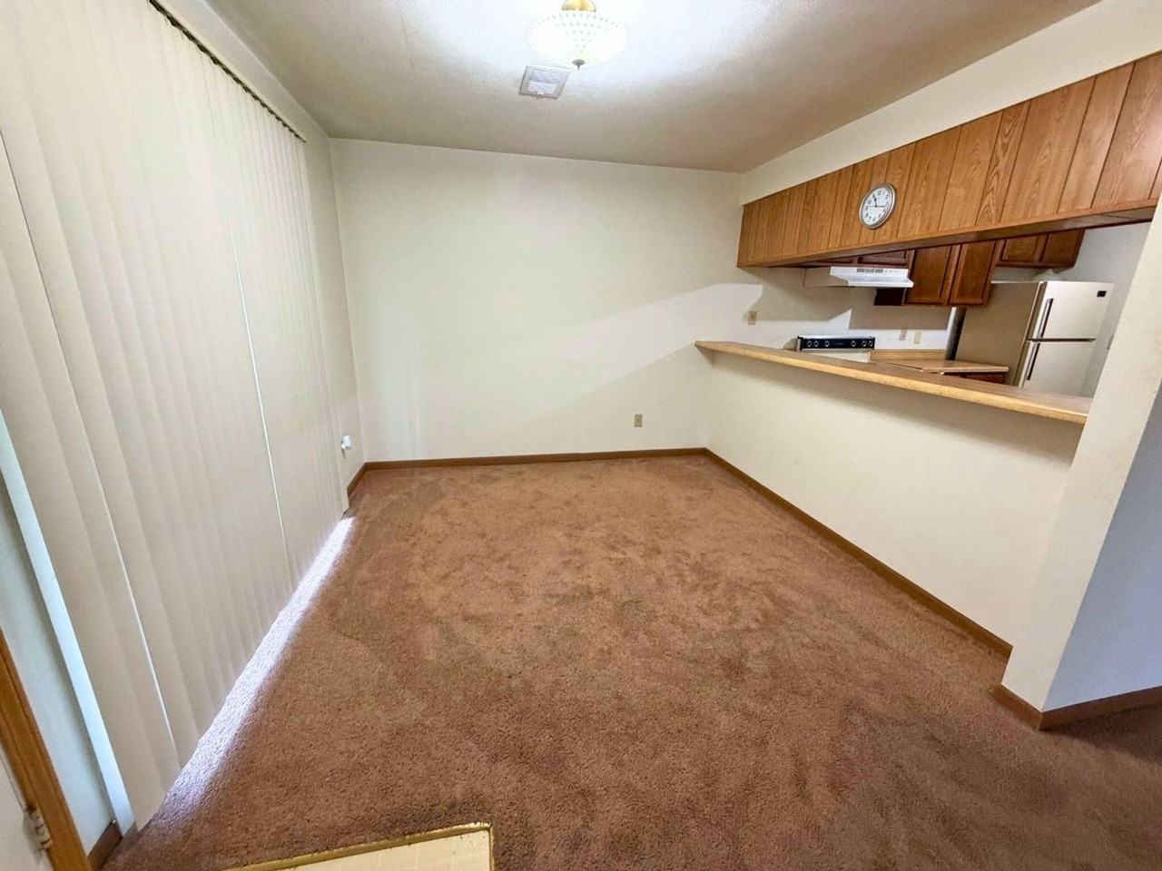 405 Clayton Dr #28 - Photo 5 of 25