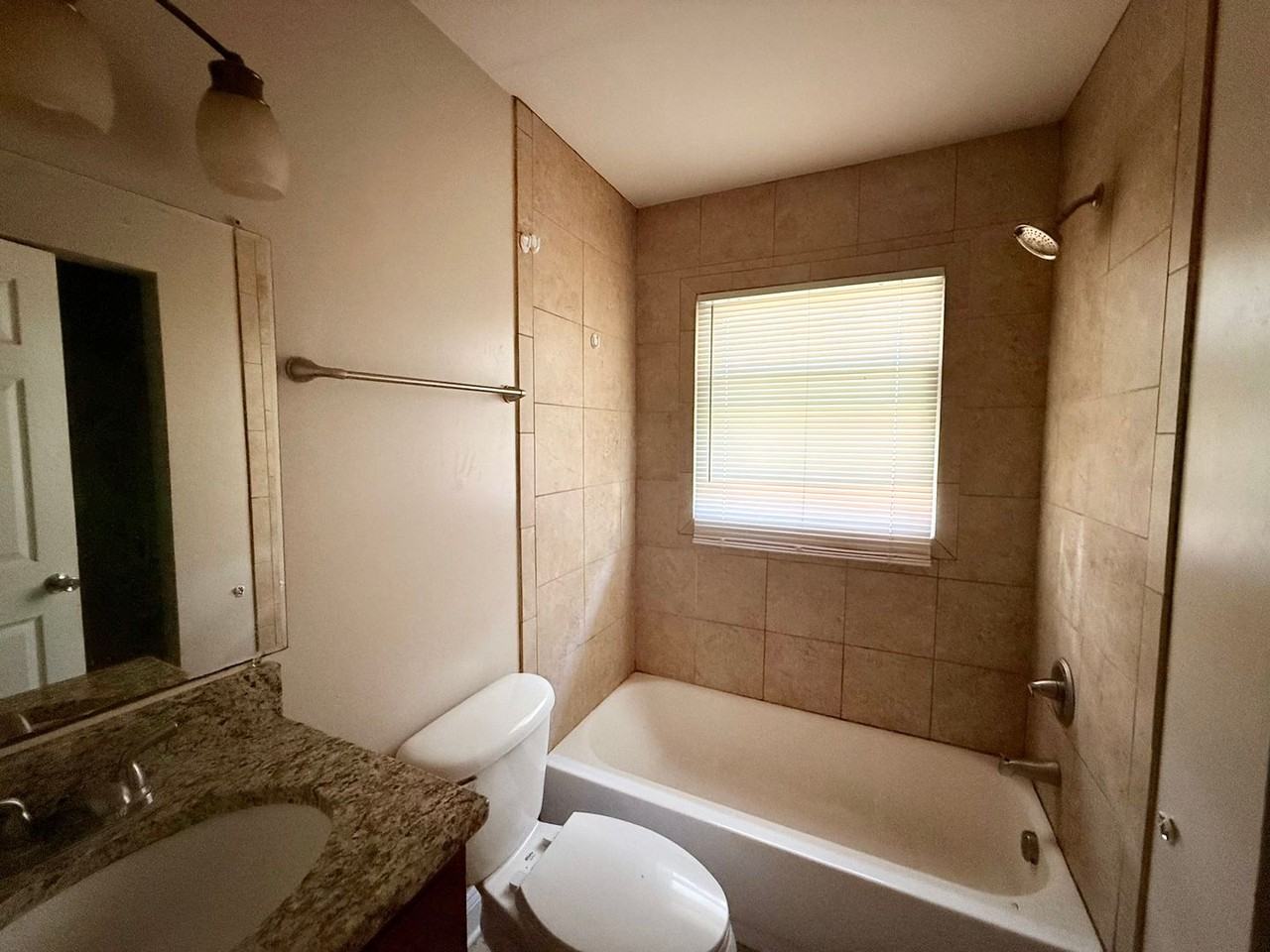 422 State St #3 - Photo 6 of 6