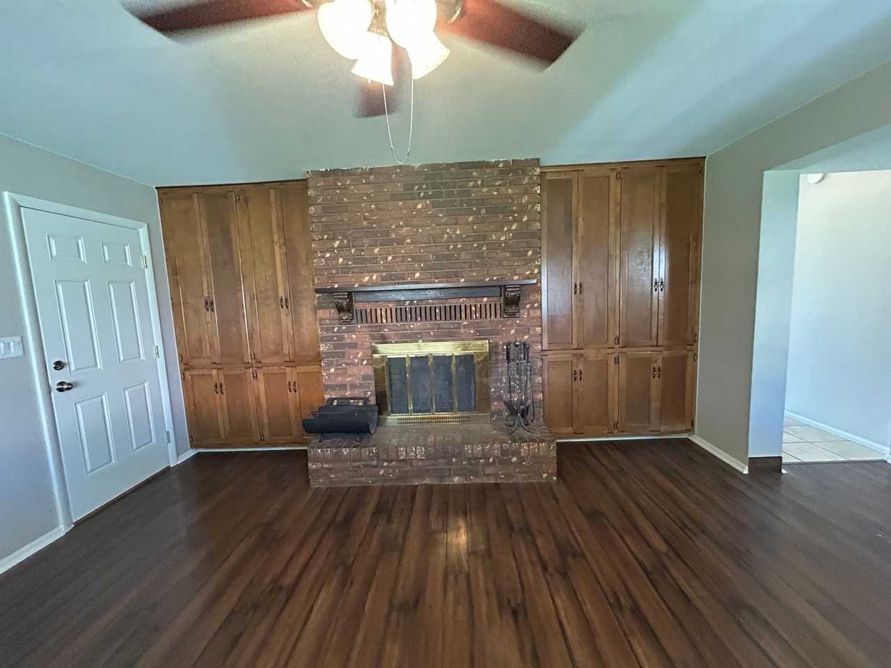 434 S Green Valley Ln - Photo 6 of 34