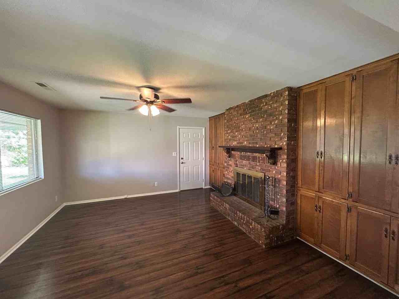 434 S Green Valley Ln - Photo 7 of 34