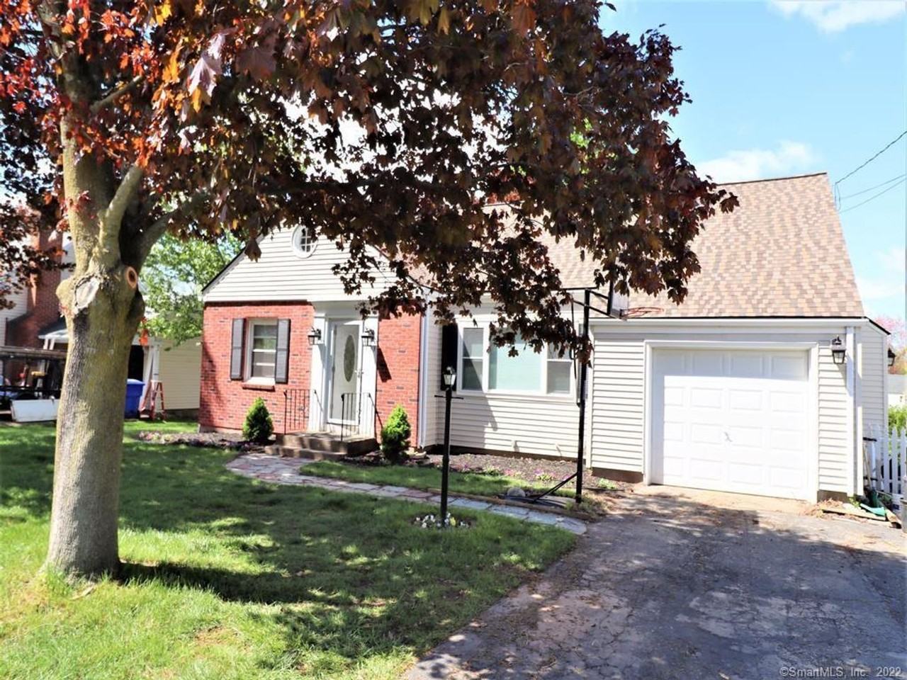 633 Oak St - Photo 3 of 30