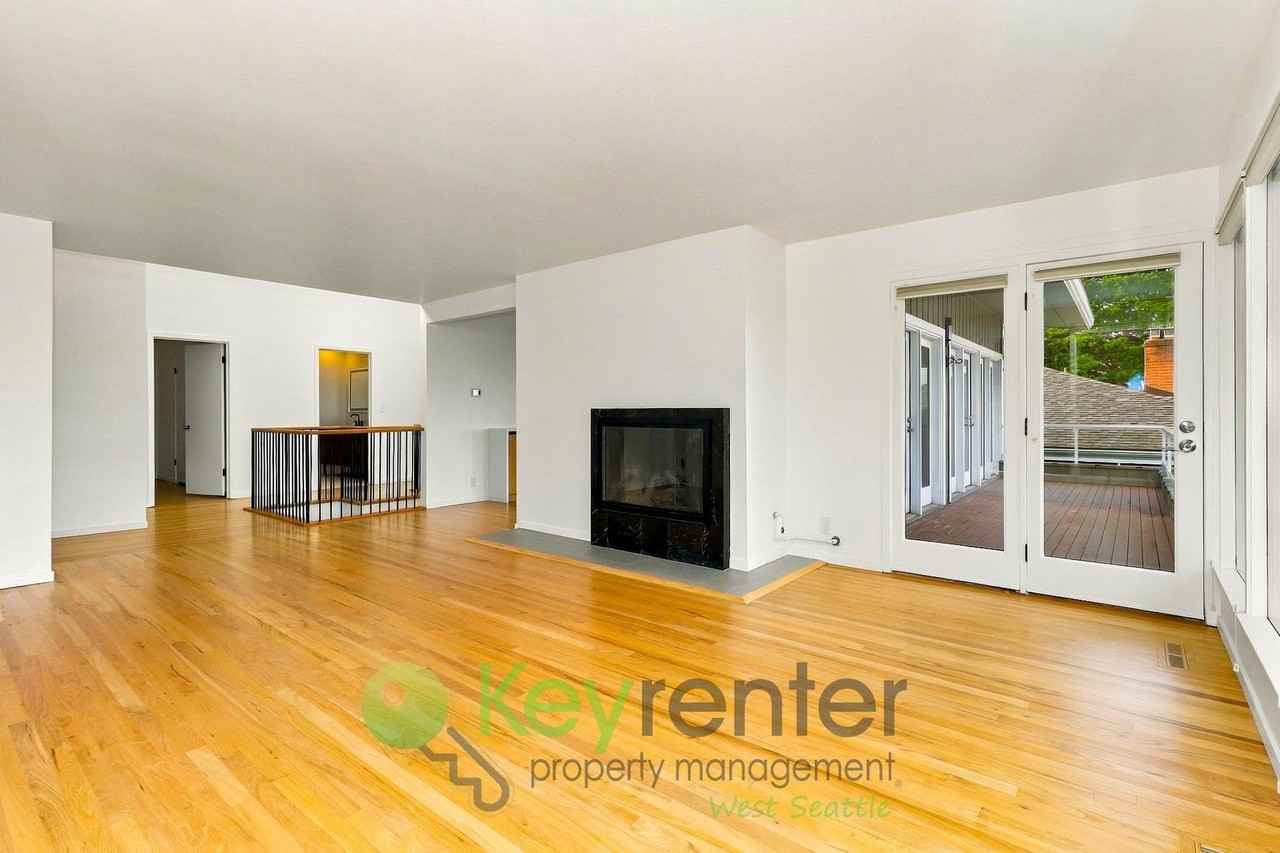 5605 Sw Orleans St - Photo 3 of 50