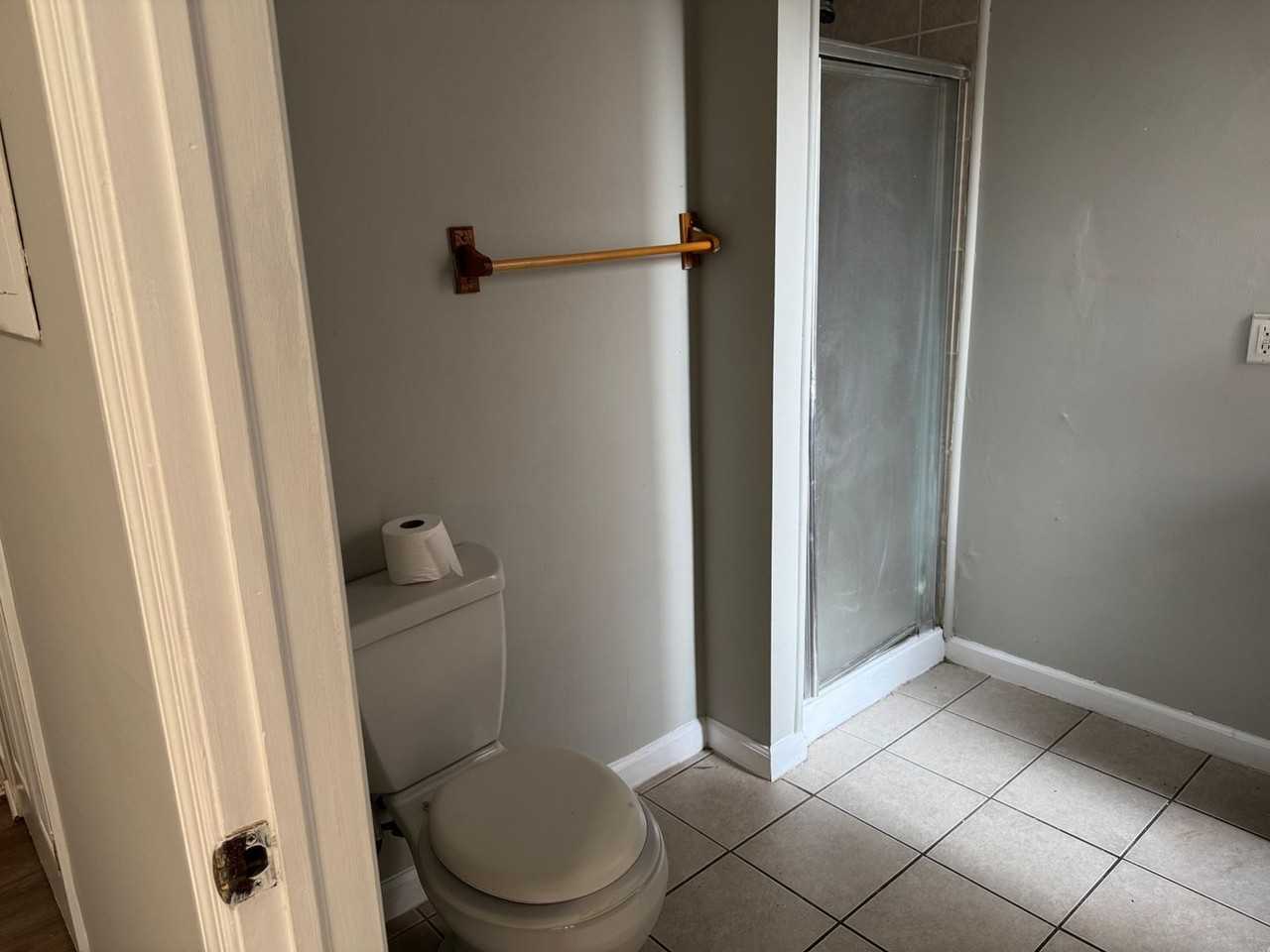 2144 N 18th St - Photo 4 of 12