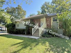 1205 Se 2nd Ter - Photo 1 of 1