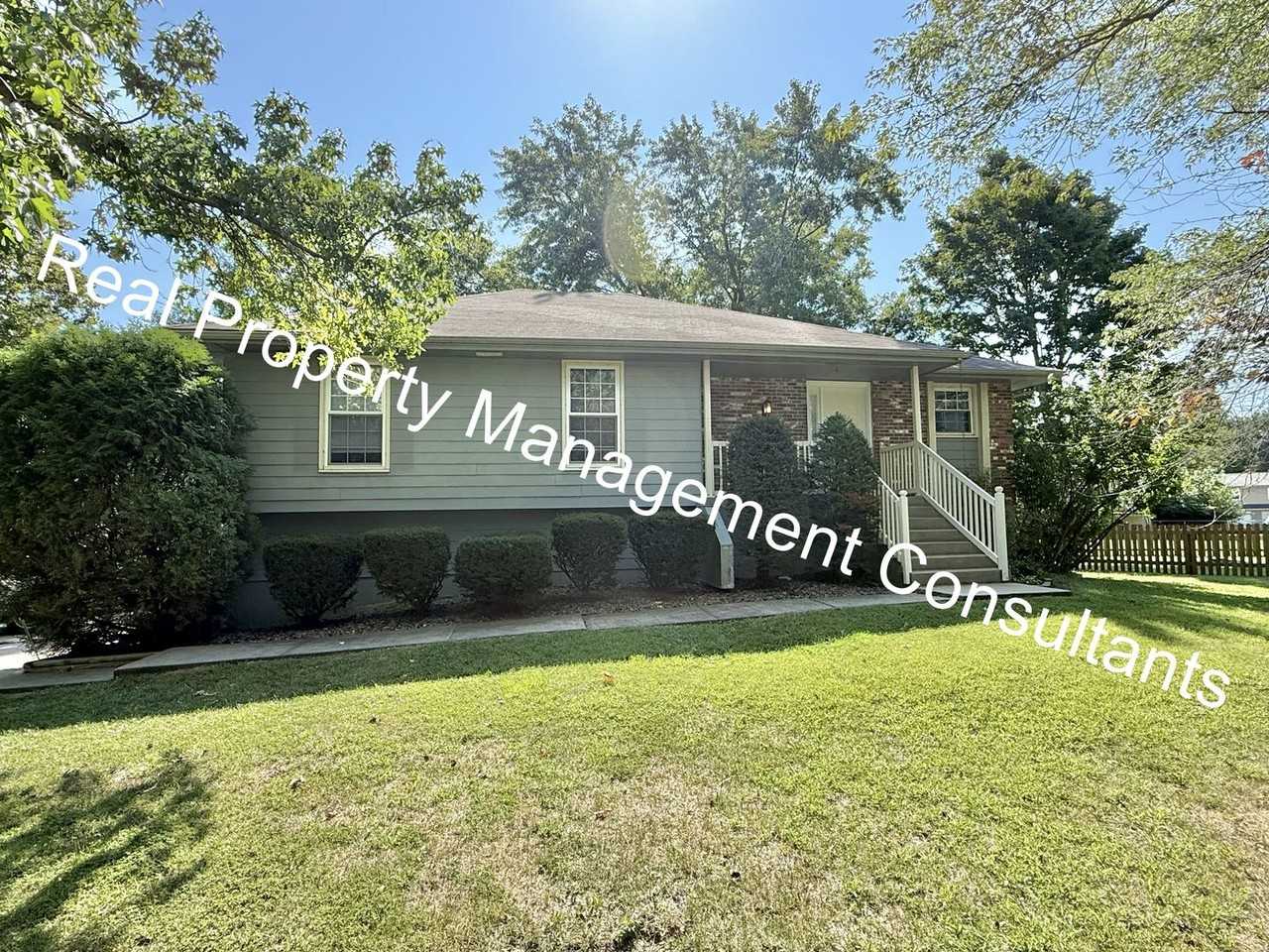1205 Se 2nd Ter - Photo 2 of 35