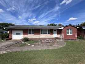 1640 Farmer Ave - Photo 1 of 1