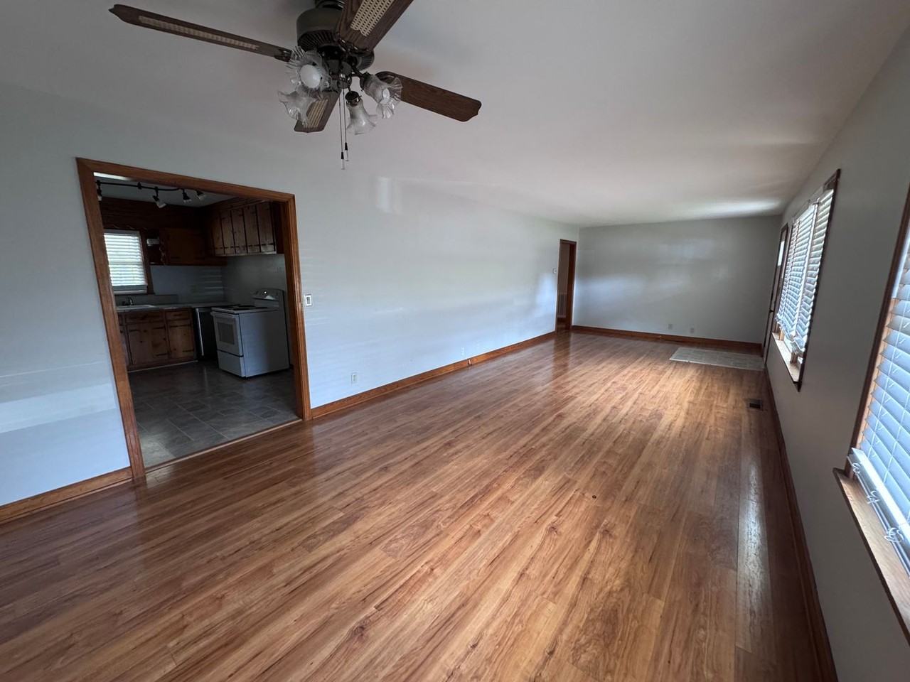 1640 Farmer Ave - Photo 3 of 27
