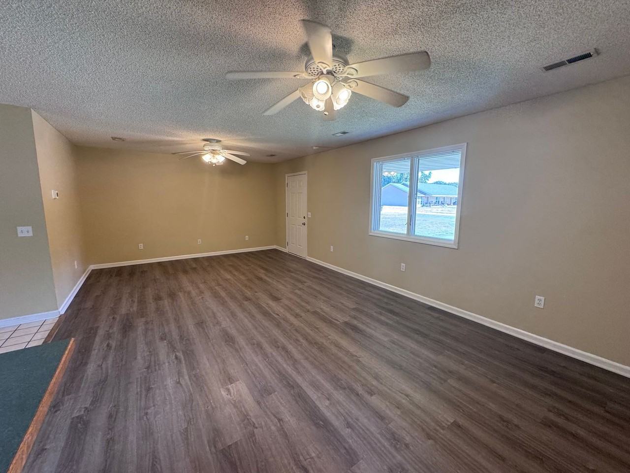 15 Welch Ct - Photo 5 of 20