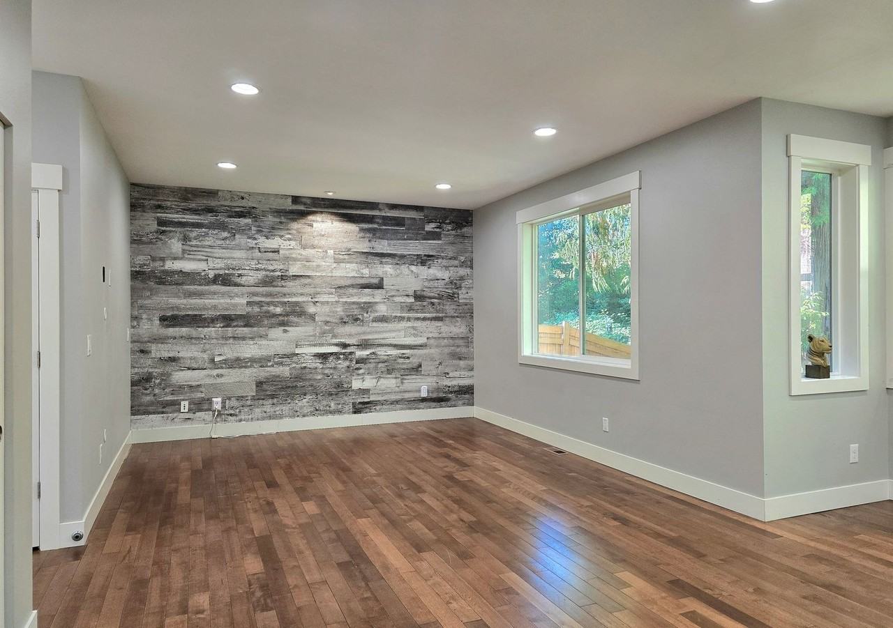 10025 5th Pl Se - Photo 7 of 29