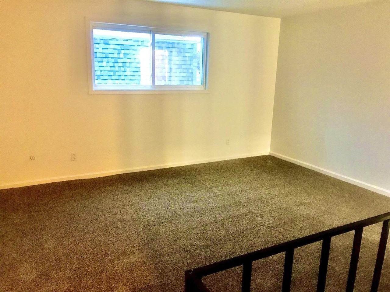 67 Riley St - Photo 6 of 7