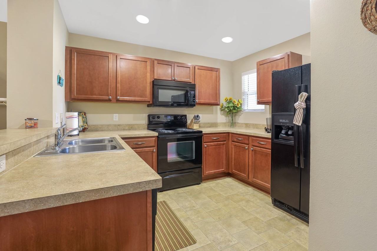 8906 White Sage Loop - Photo 4 of 22