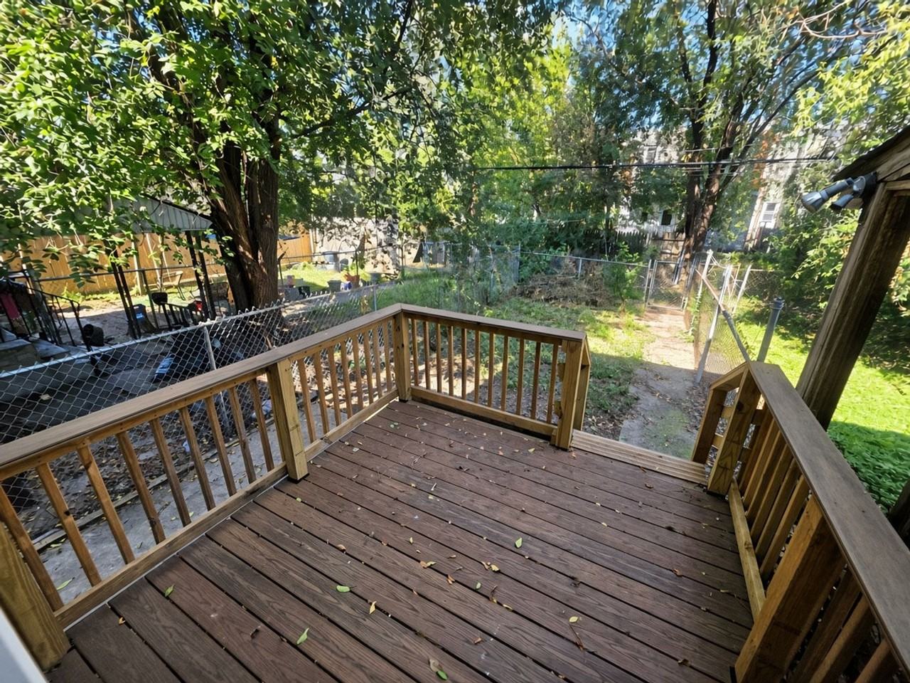 6122 Edmund St - Photo 5 of 10
