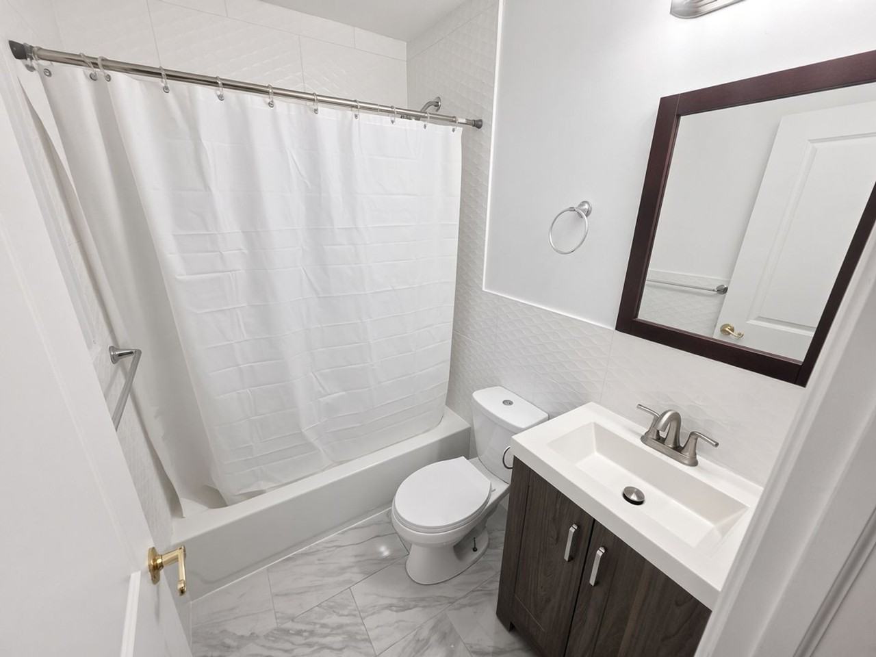 6122 Edmund St - Photo 7 of 10