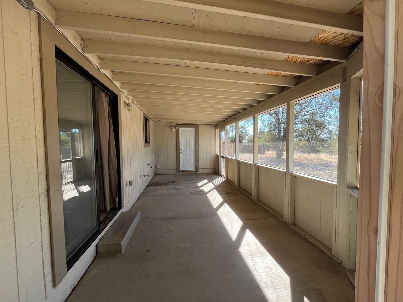 910 Beltline Rd - Photo 2 of 2
