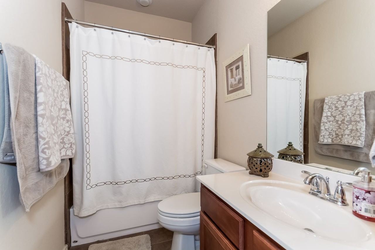 3615 Mendocino Park - Photo 7 of 33