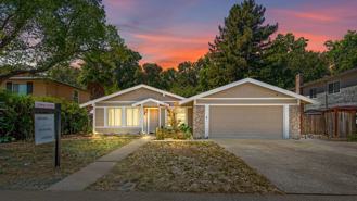 226 N Alamo Dr - Photo 1 of 1