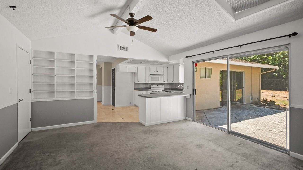 226 N Alamo Dr - Photo 7 of 15