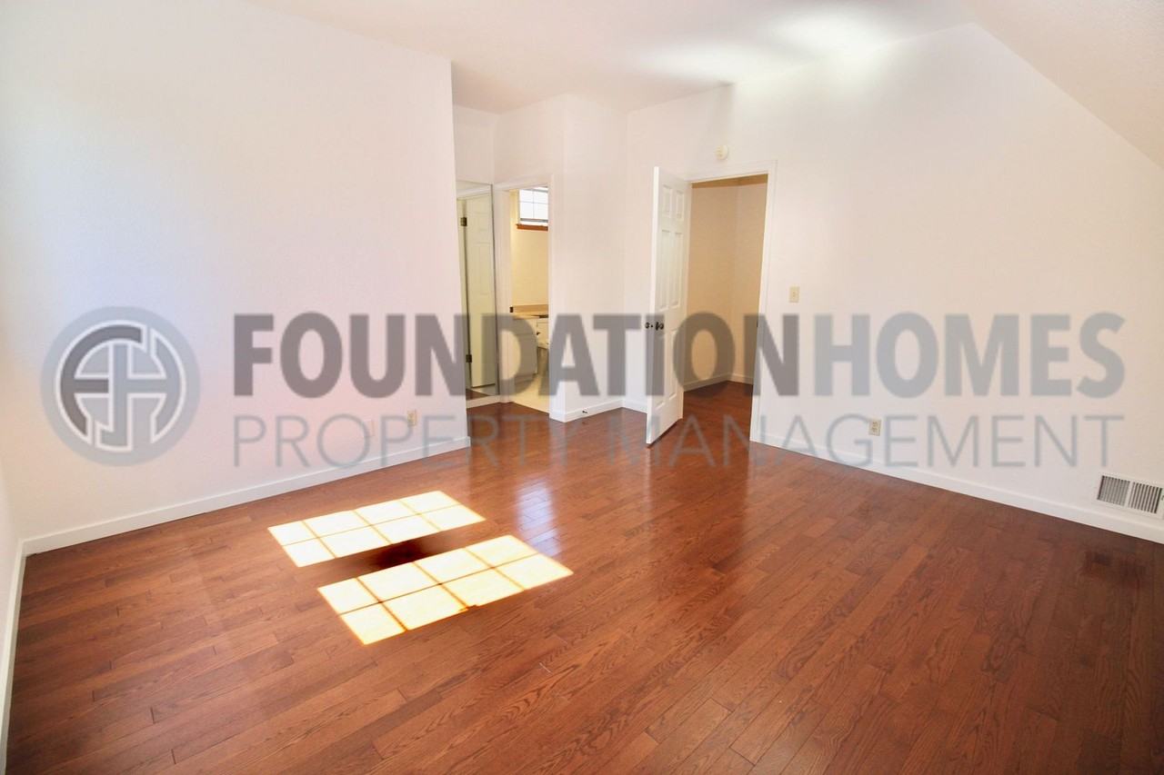 813 Miller Ave - Photo 5 of 17