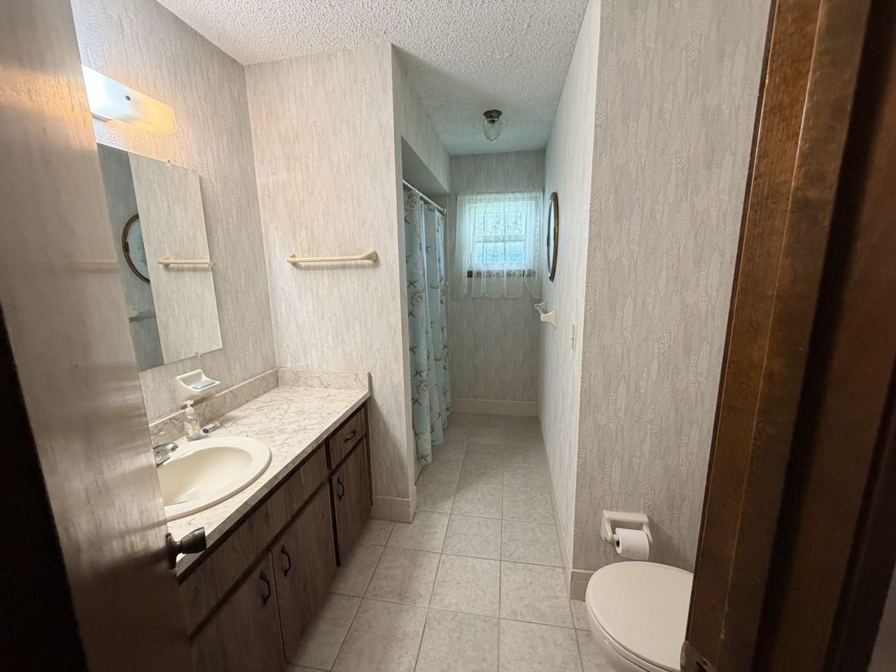 10041 Sw 97th Ct - Photo 5 of 18