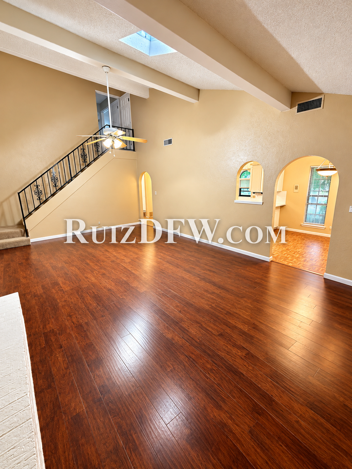 1405 High Ridge Rd - Photo 3 of 6