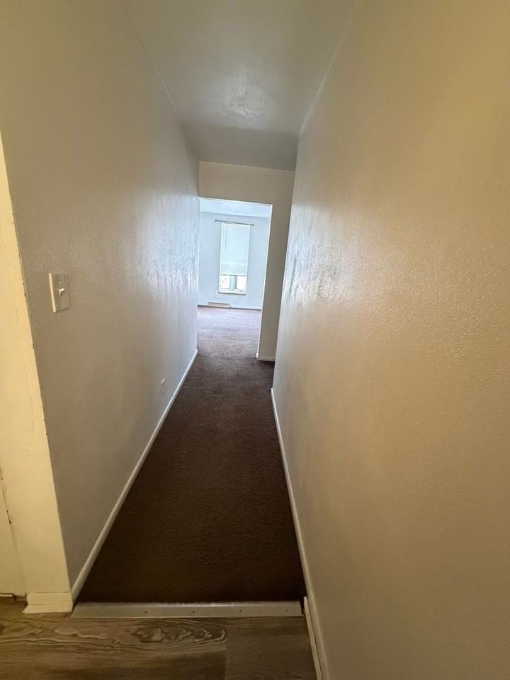 704 S High St - Photo 4 of 14