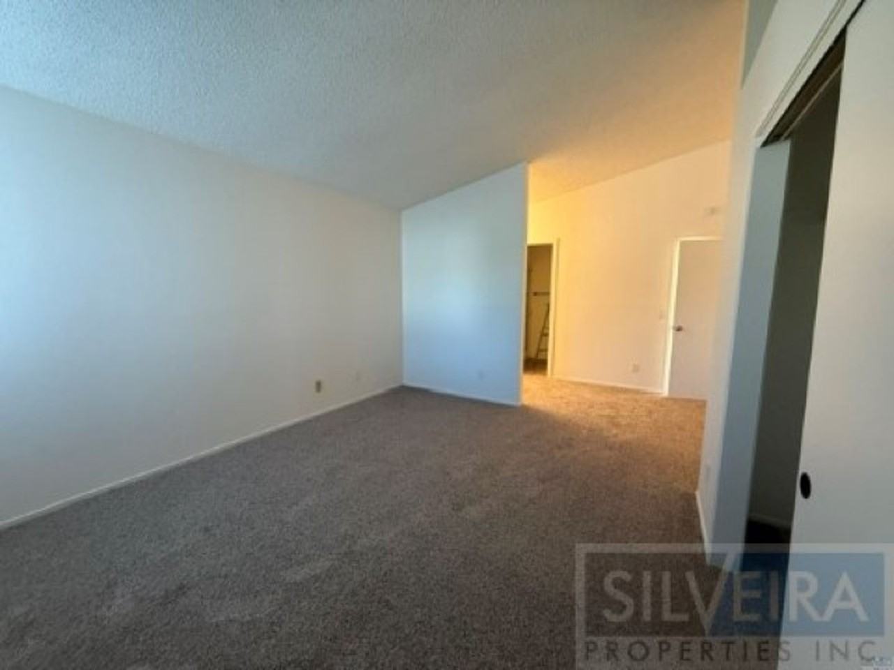2136 Garden Dr - Photo 5 of 14