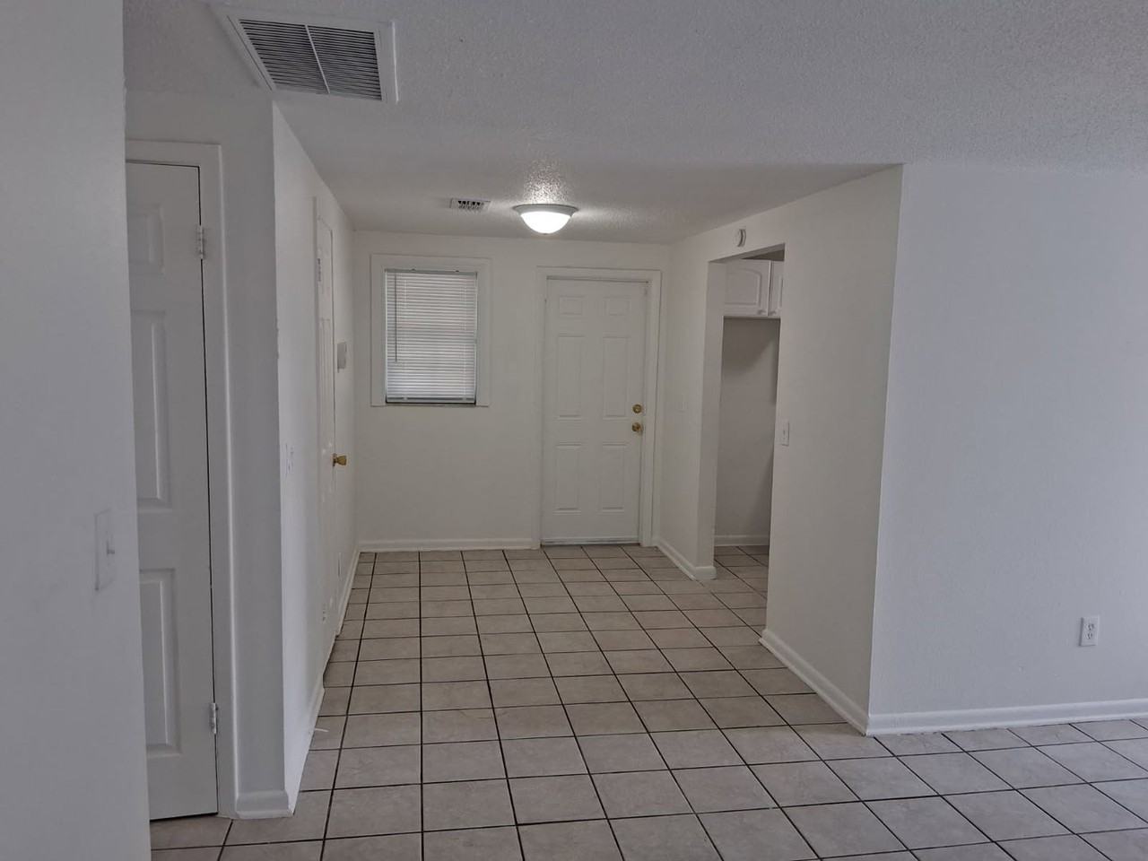 103 Hickory Ln - Photo 7 of 14