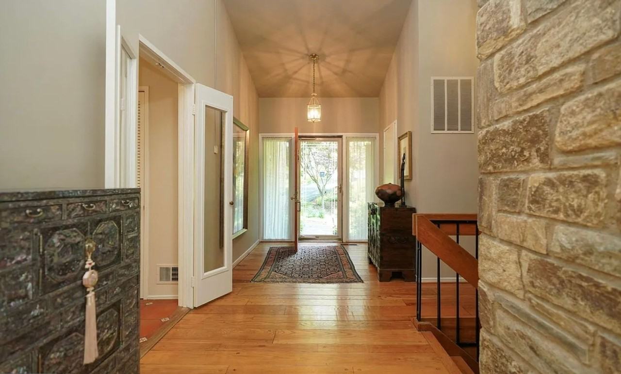 8801 Quiet Stream Ct - Photo 4 of 27