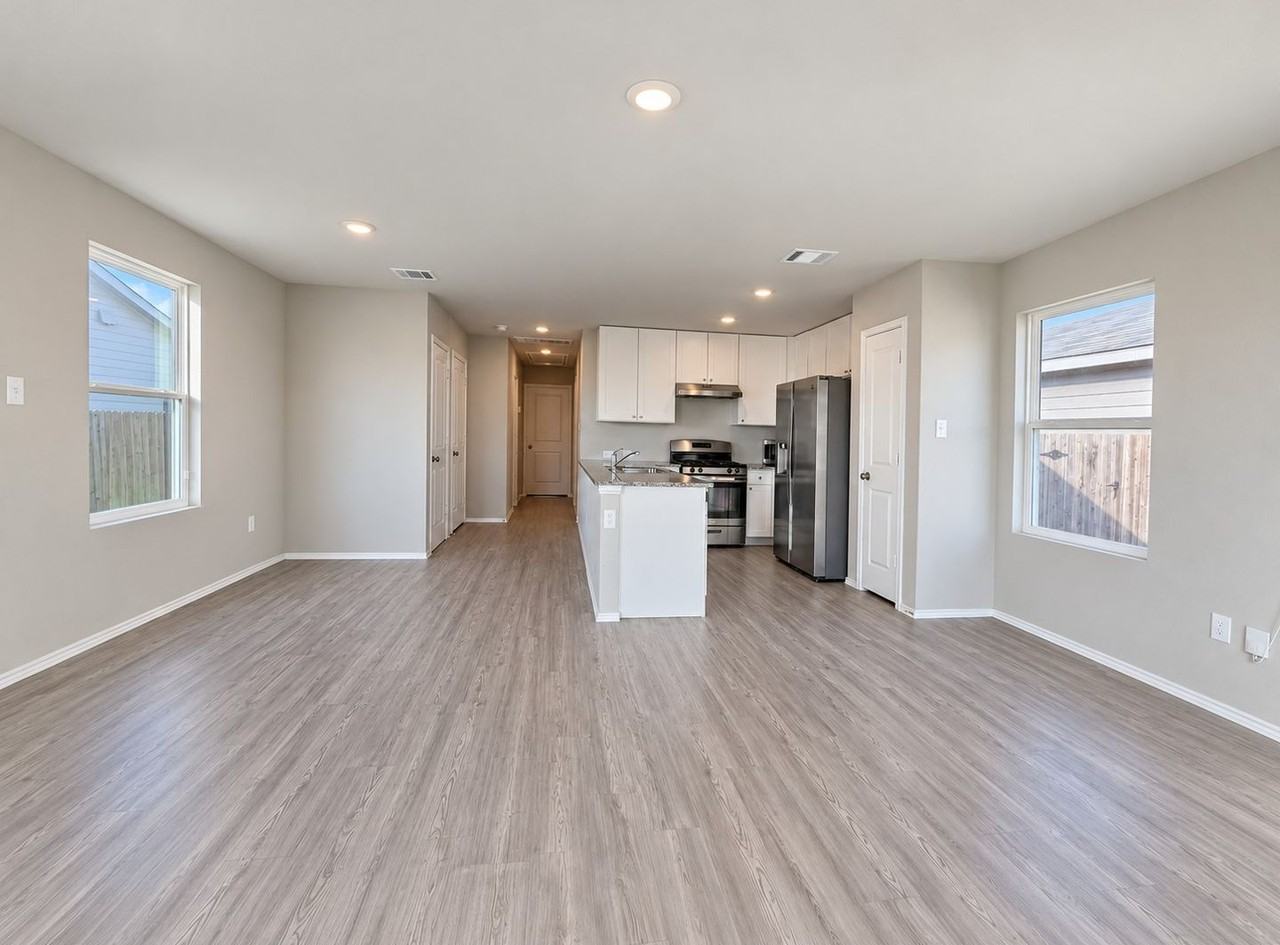 7511 Silos Trl - Photo 6 of 15