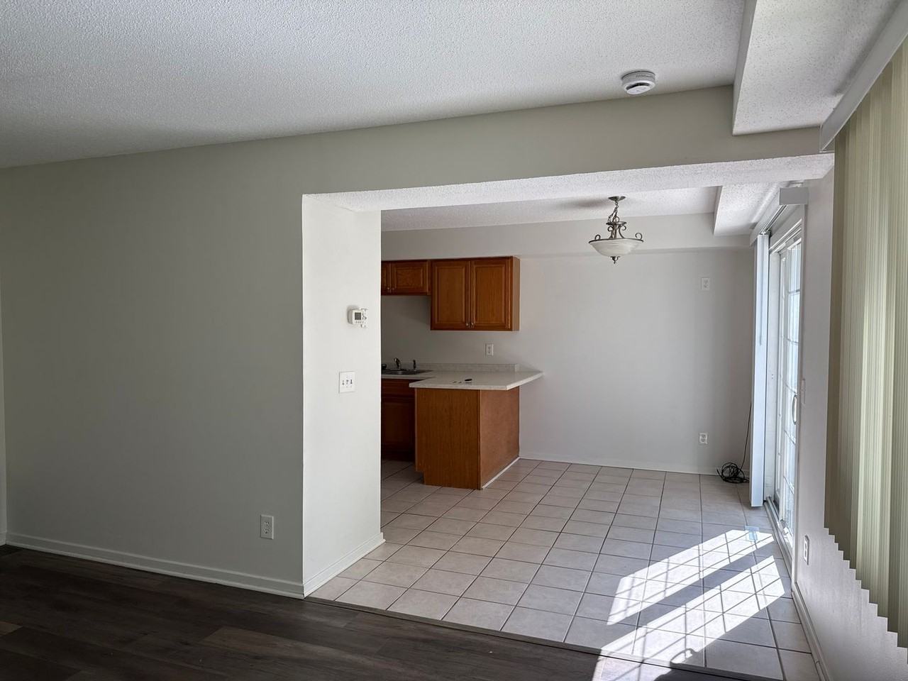 14000 Park Ave - Photo 4 of 20