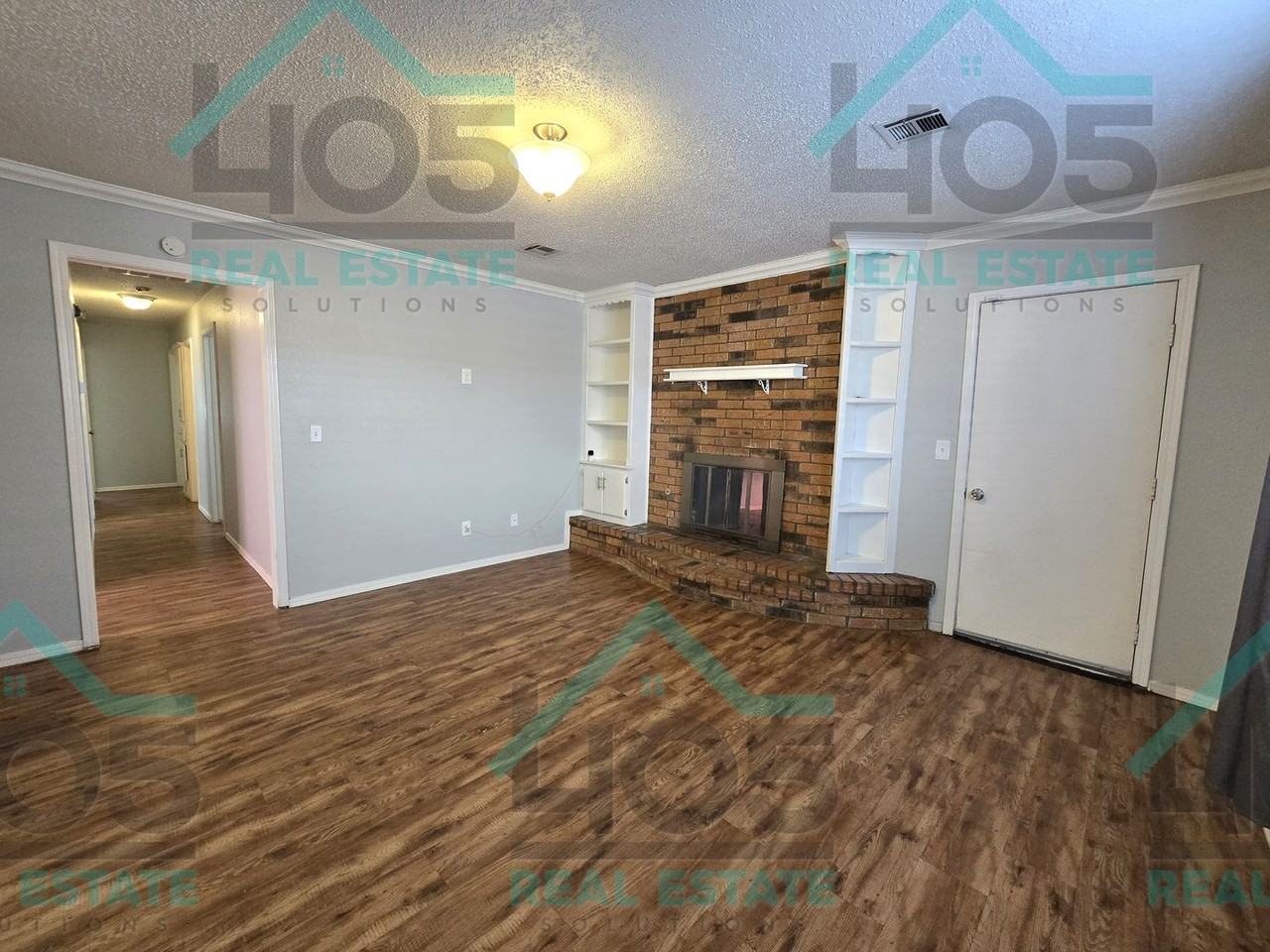1813 Michell Dr - Photo 3 of 26