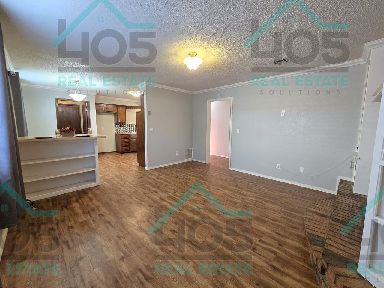 1813 Michell Dr - Photo 5 of 26