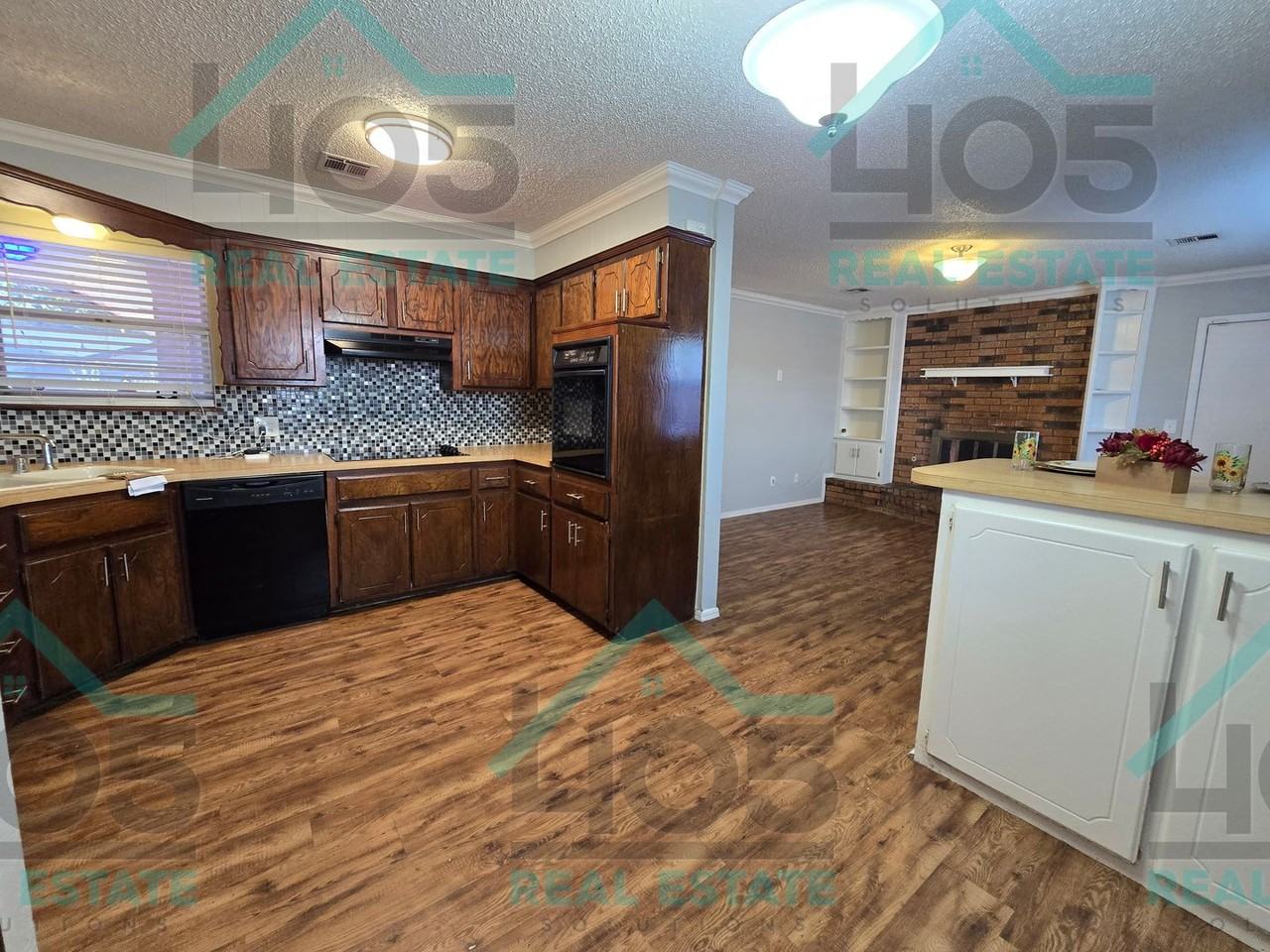 1813 Michell Dr - Photo 6 of 26