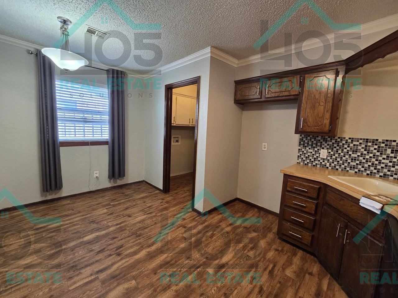 1813 Michell Dr - Photo 7 of 26