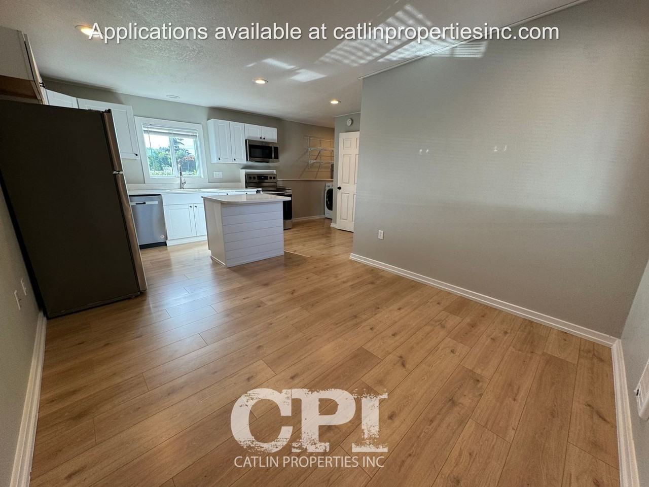 5824 Ocean Beach Hwy #B - Photo 3 of 17