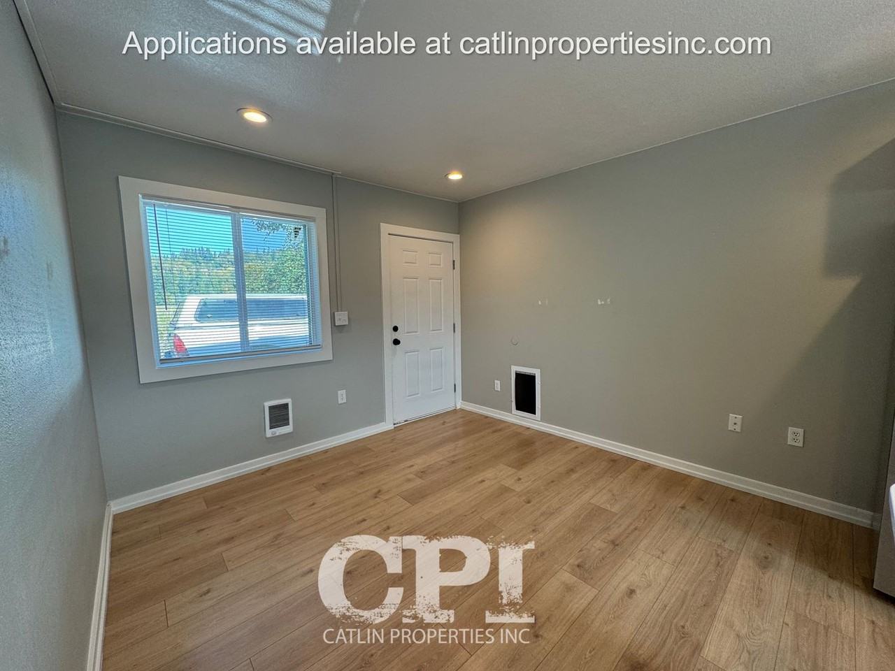 5824 Ocean Beach Hwy #B - Photo 4 of 17