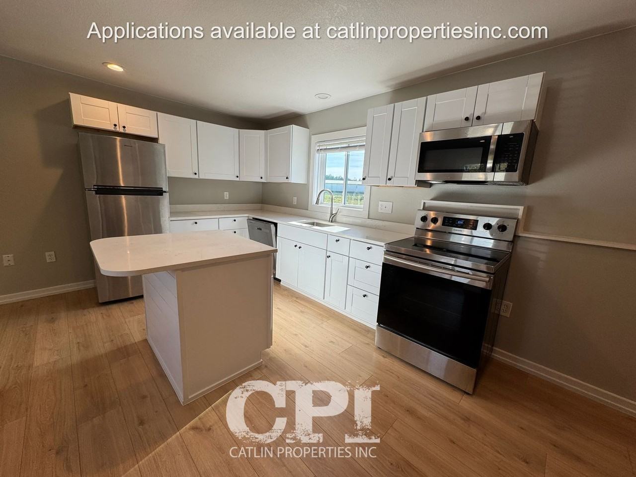 5824 Ocean Beach Hwy #B - Photo 5 of 17