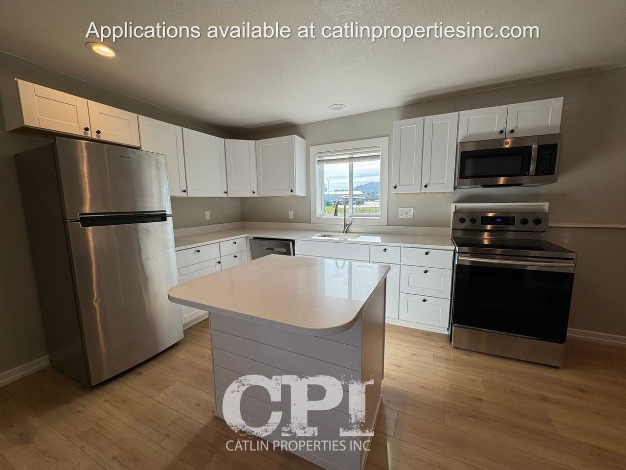 5824 Ocean Beach Hwy #B - Photo 6 of 17
