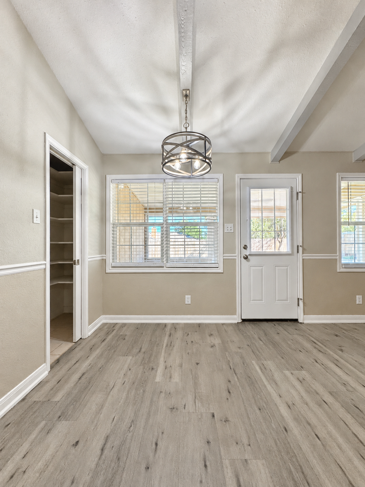 3514 Chatterton Dr - Photo 6 of 21