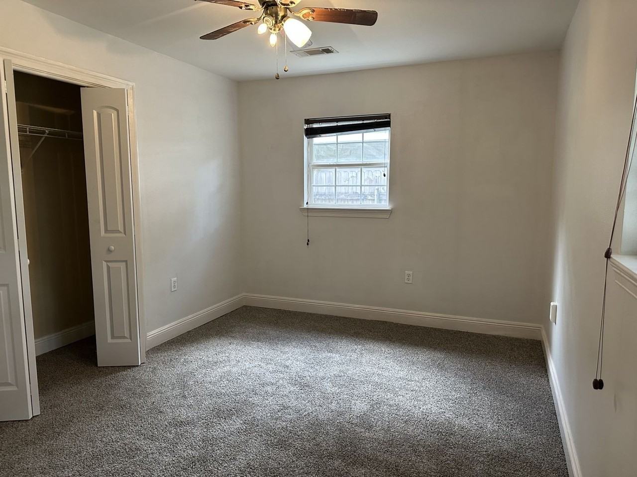 228 Martin Ln - Photo 7 of 12