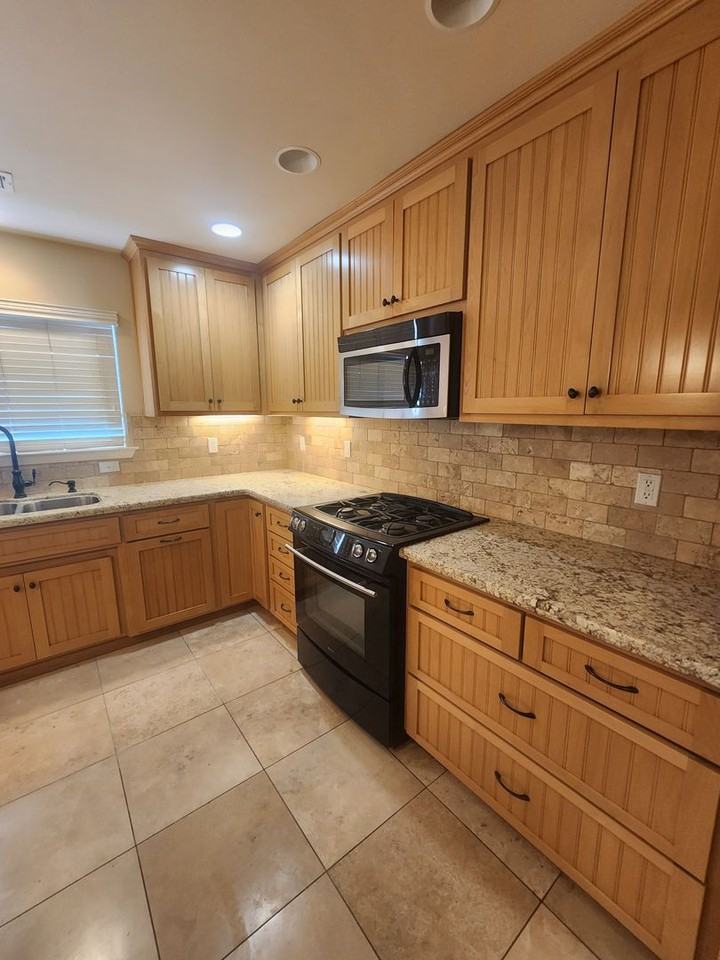 640 Camino Caballo - Photo 5 of 17