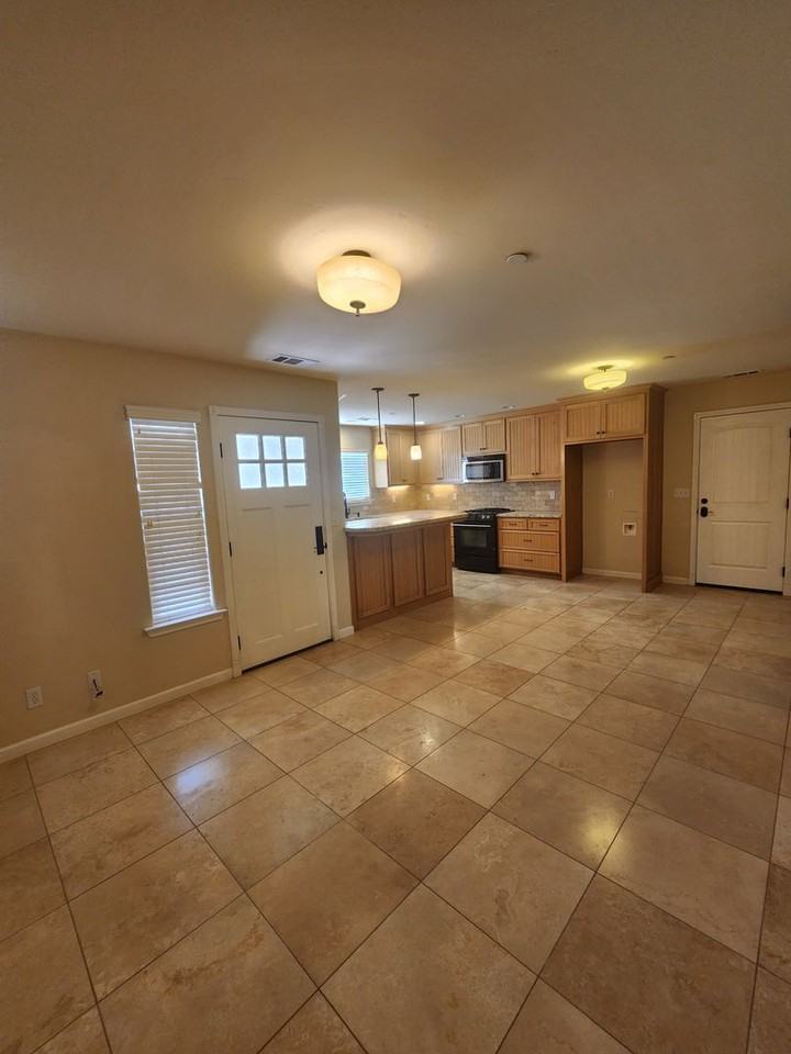 640 Camino Caballo - Photo 6 of 17