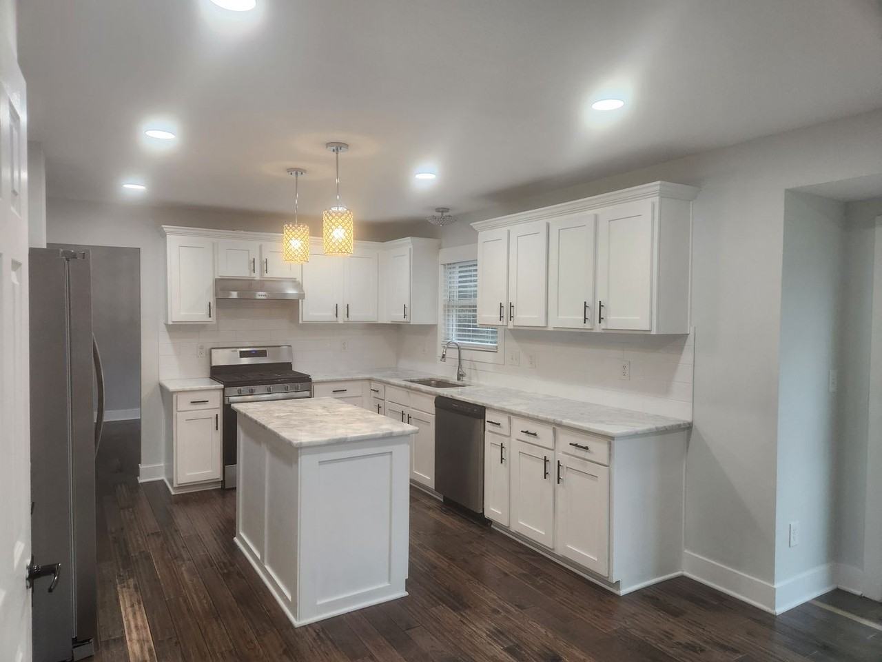 8183 Willow Brook Crossing Dr - Photo 2 of 17